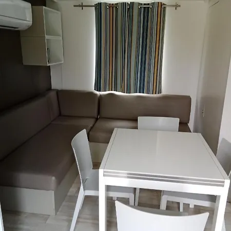 Mobil Aubin Campsite *